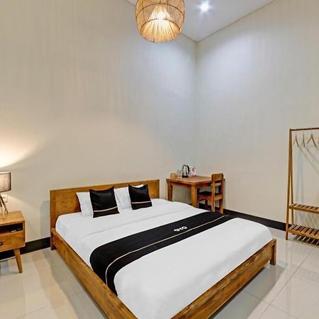 Oyo 90811 Myhome Blora Bagian luar foto